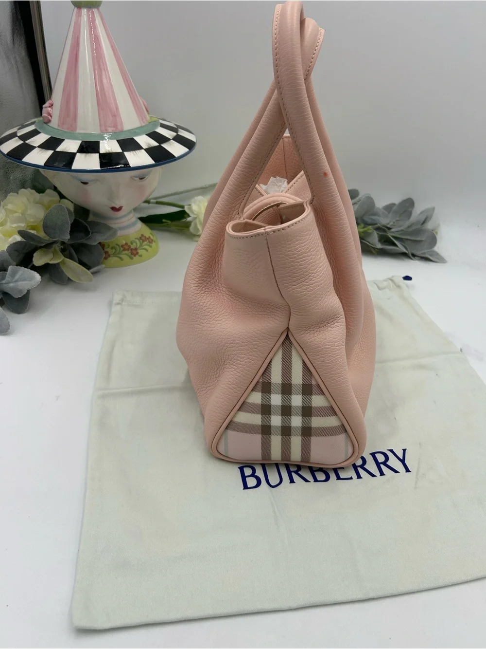 Women's Burberry London calfskin leather loop tote bag pristine